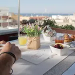 Fly Hotel