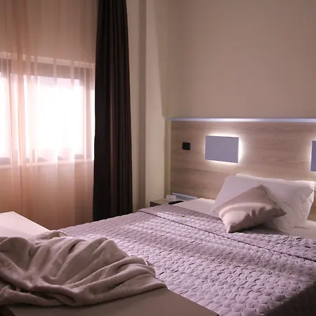 Fly Hotel Gallipoli
