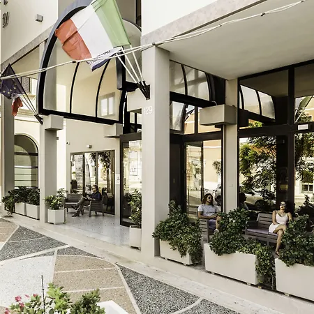 Ξενοδοχείο Fly