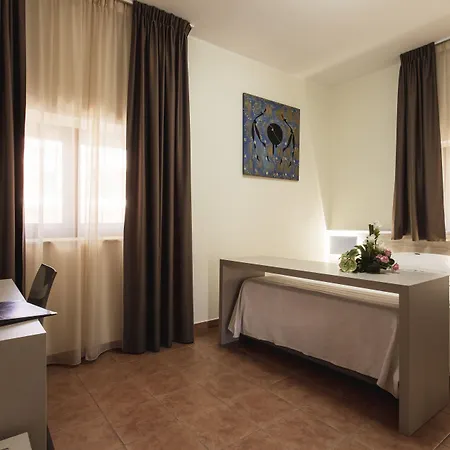 Ξενοδοχείο Fly 4*