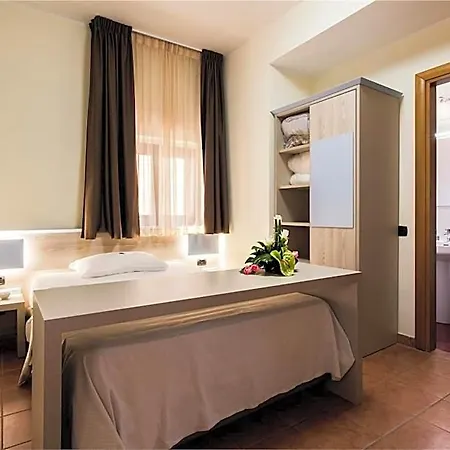 Fly Hotel 4*