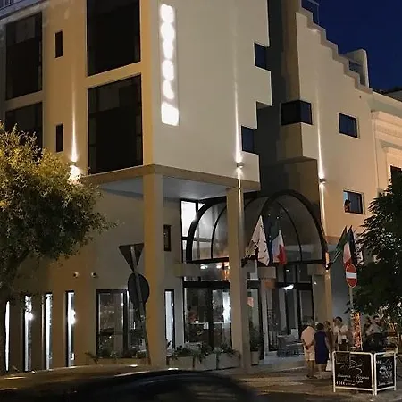 Hotel Fly 4*