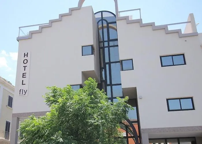 فندق Fly 4*